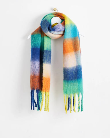 Clio scarf